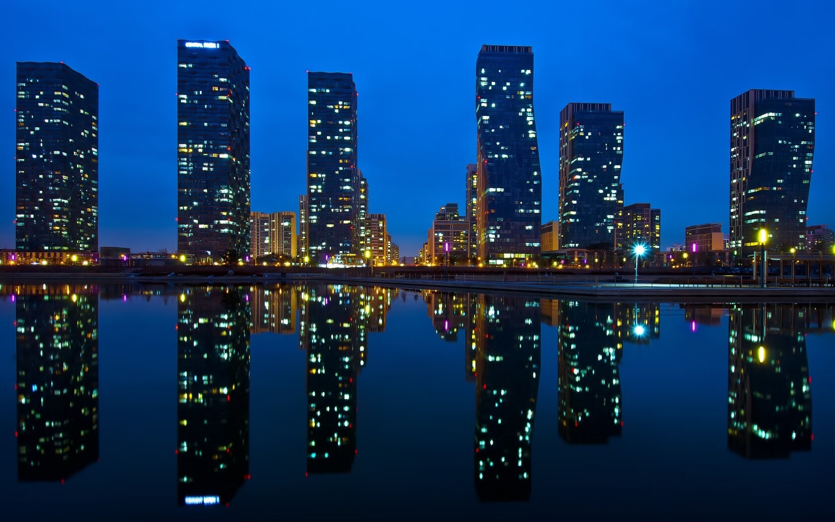 F1推动行业创新:从赛车到民用技术,f1赛车设计